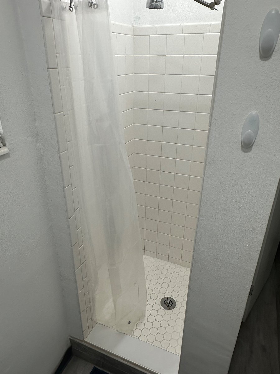 Furnished Finder property 585184_1 photo 24