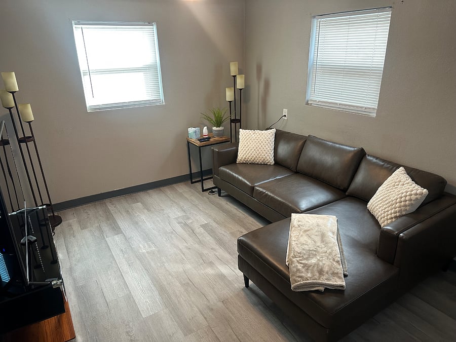Furnished Finder property 585184_1 photo 21