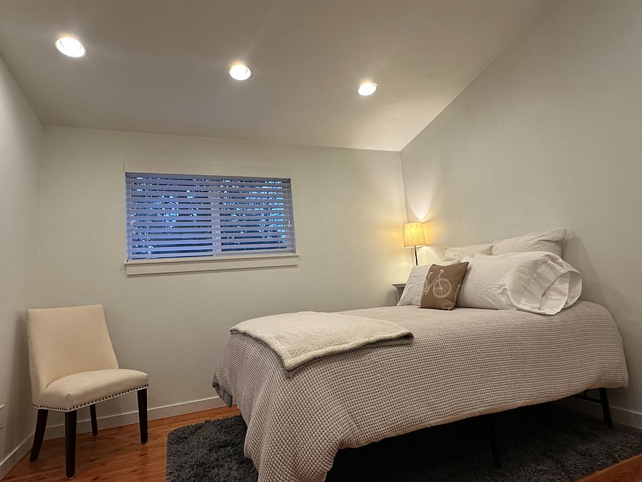 Furnished Finder property 585205_1 photo 10