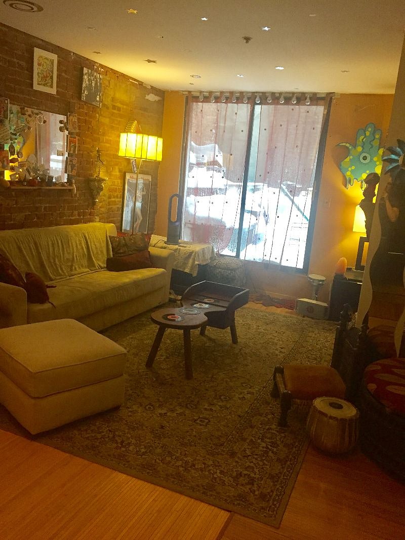Furnished Finder property 585210_1 photo 3