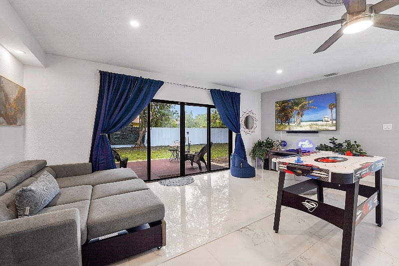Furnished Finder property 585274_1 photo 16