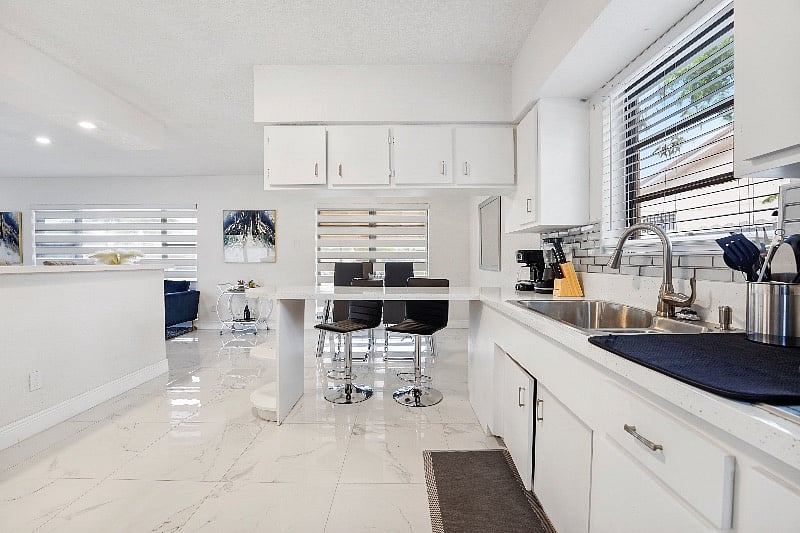 Furnished Finder property 585274_1 photo 18