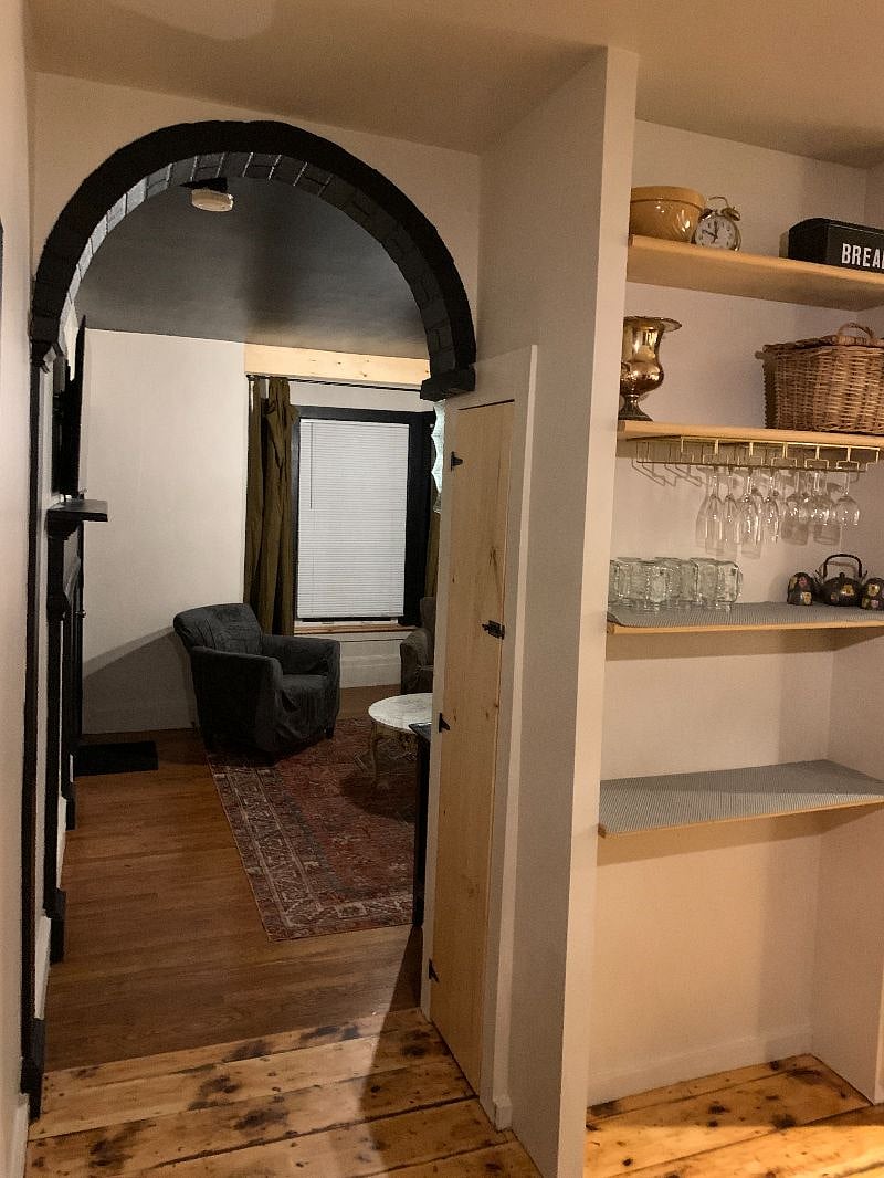 Furnished Finder property 585300_1 photo 6