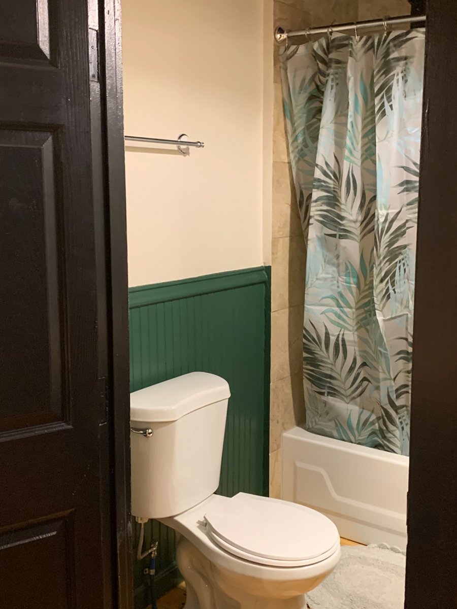 Furnished Finder property 585300_1 photo 16