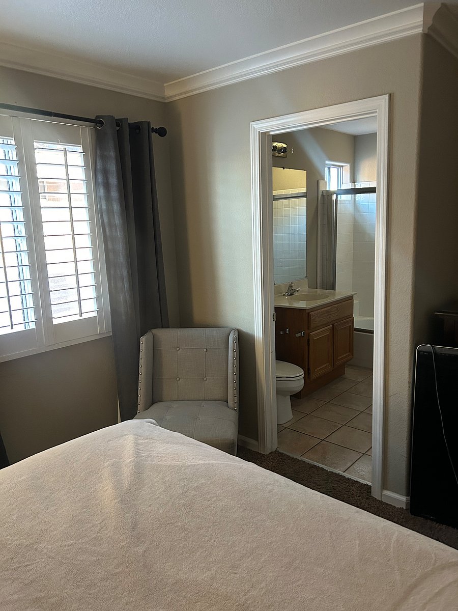 Bedroom #1 $1400