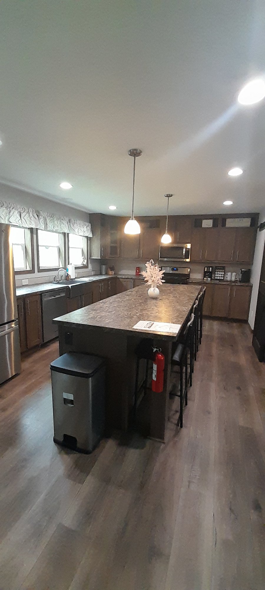 Furnished Finder property 585333_1 photo 3