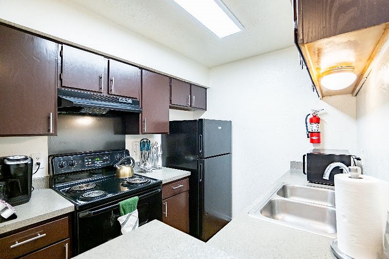 Furnished Finder property 585375_1 photo 23