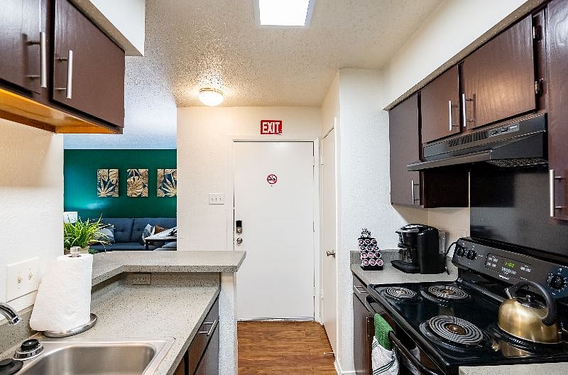 Furnished Finder property 585375_1 photo 20