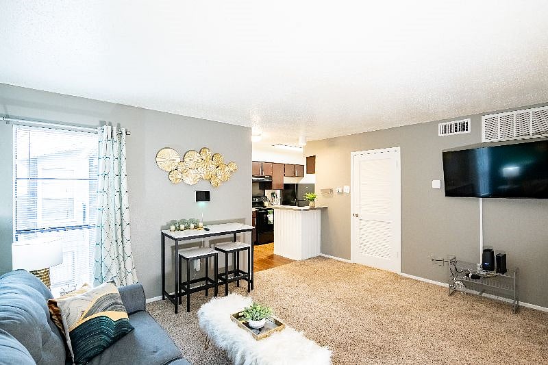 Furnished Finder property 585375_1 photo 17