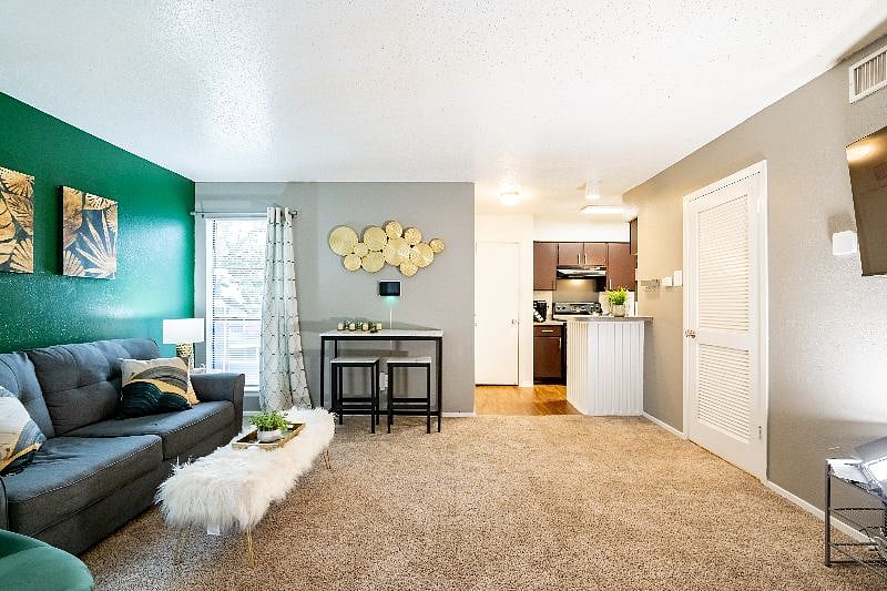 Furnished Finder property 585375_1 photo 14