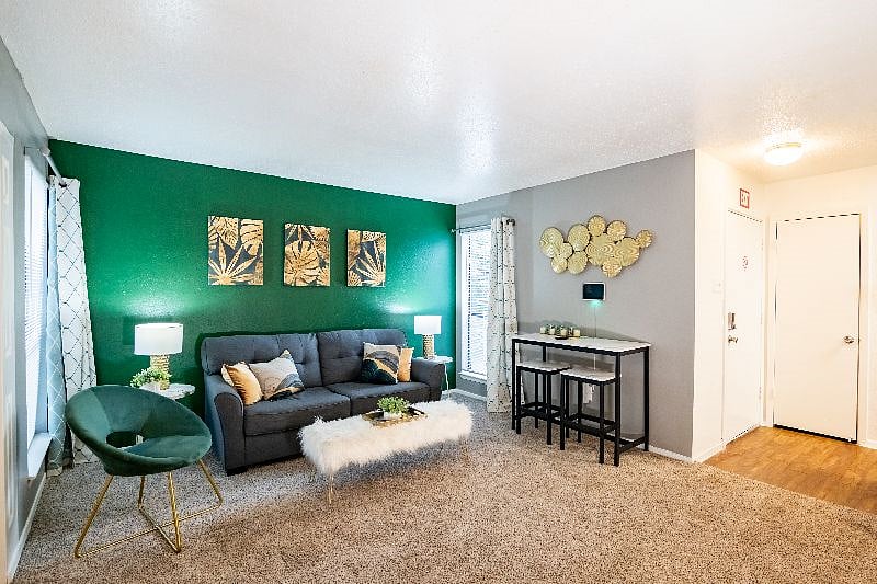 Furnished Finder property 585375_1 photo 12