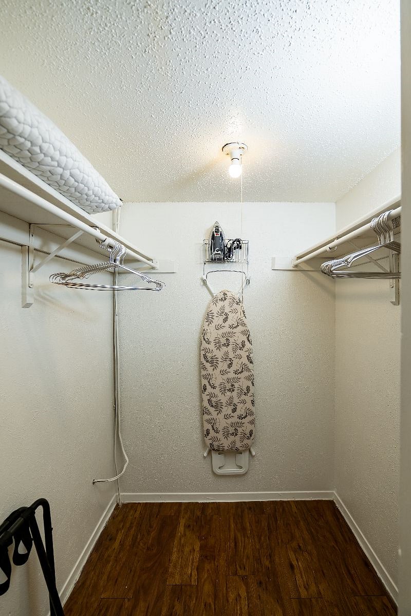 Furnished Finder property 585375_1 photo 32