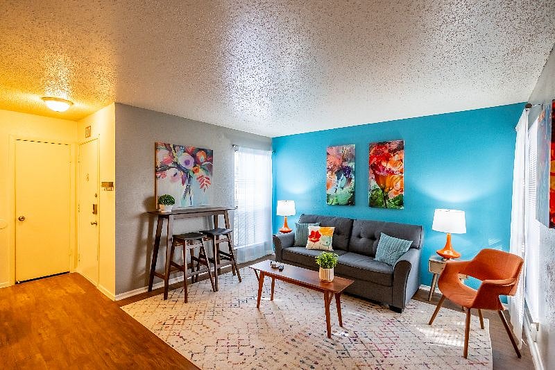 Furnished Finder property 585375_2 photo 13