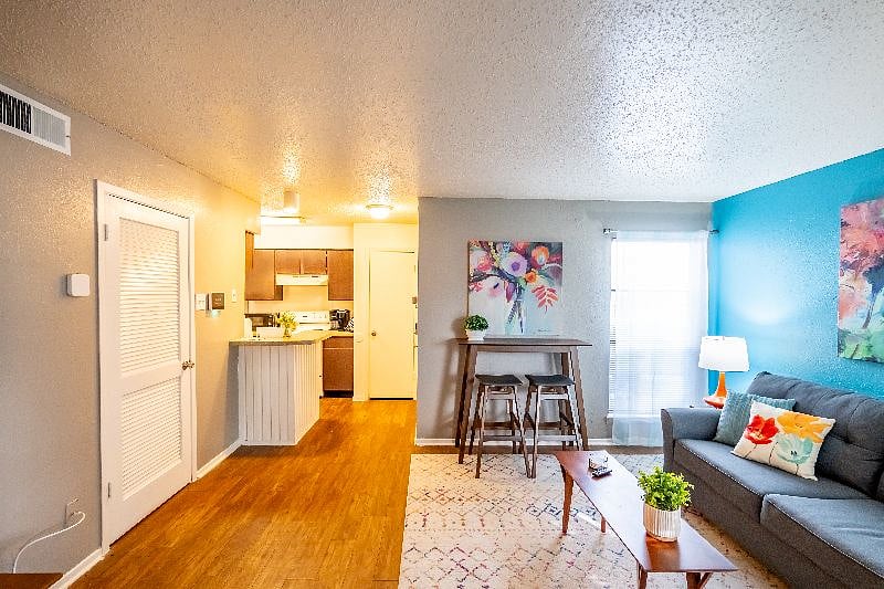 Furnished Finder property 585375_2 photo 19