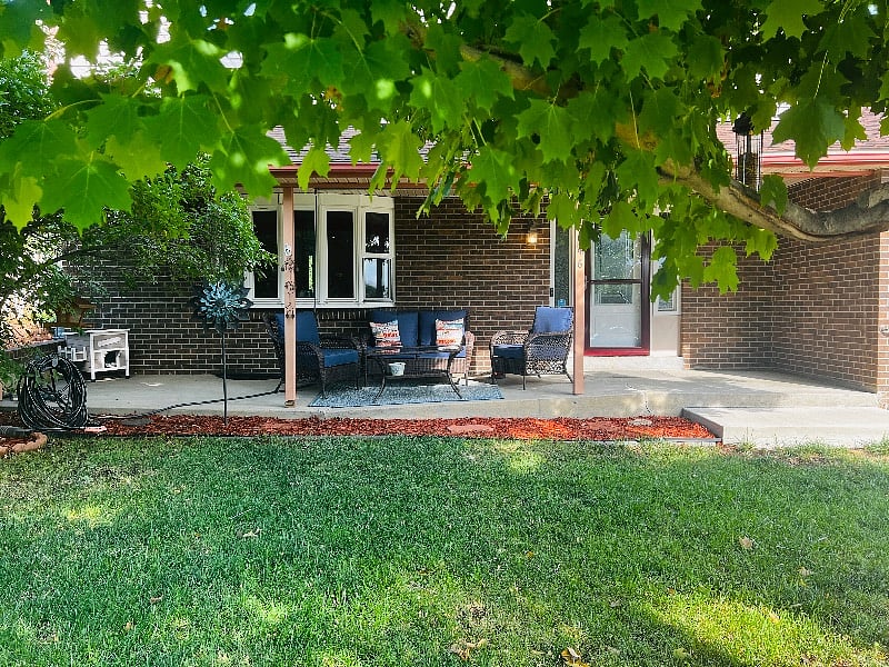 Front yard - Summer