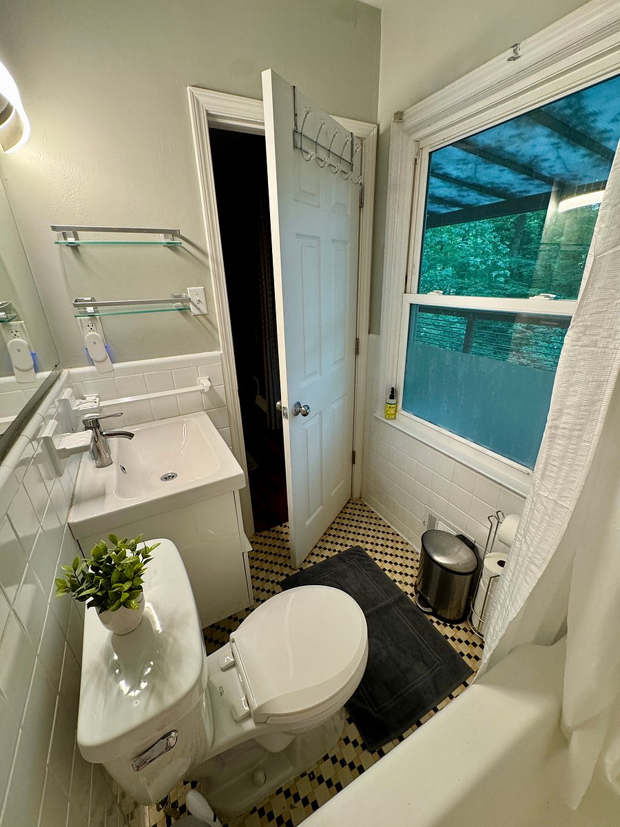 Furnished Finder property 585383_1 photo 17