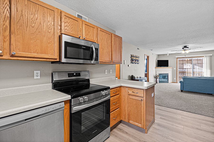 Furnished Finder property 585482_2 photo 6