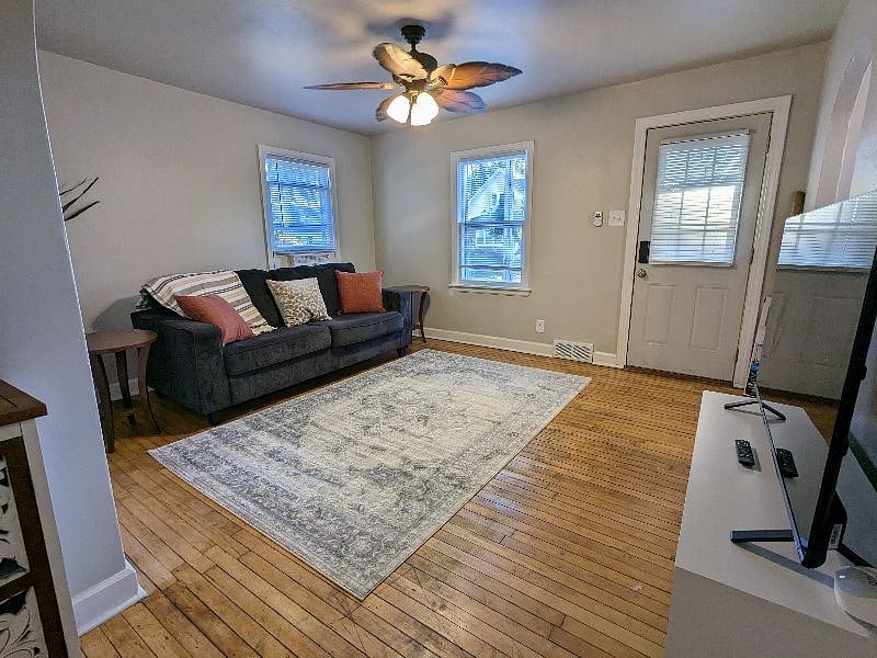 Furnished Finder property 585494_1 photo 9