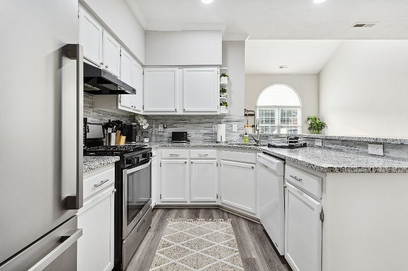 Furnished Finder property 585544_1 photo 11