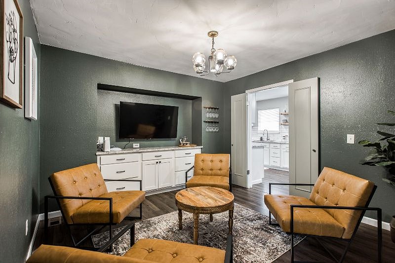 Furnished Finder property 585546_1 photo 3