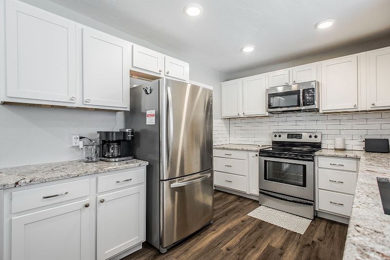Furnished Finder property 585546_1 photo 15