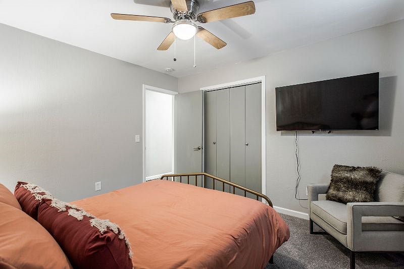 Furnished Finder property 585546_1 photo 24