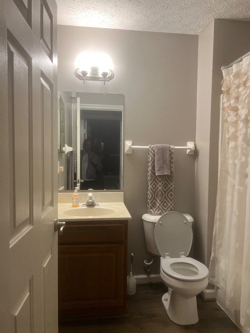 Upstairs bathroom
