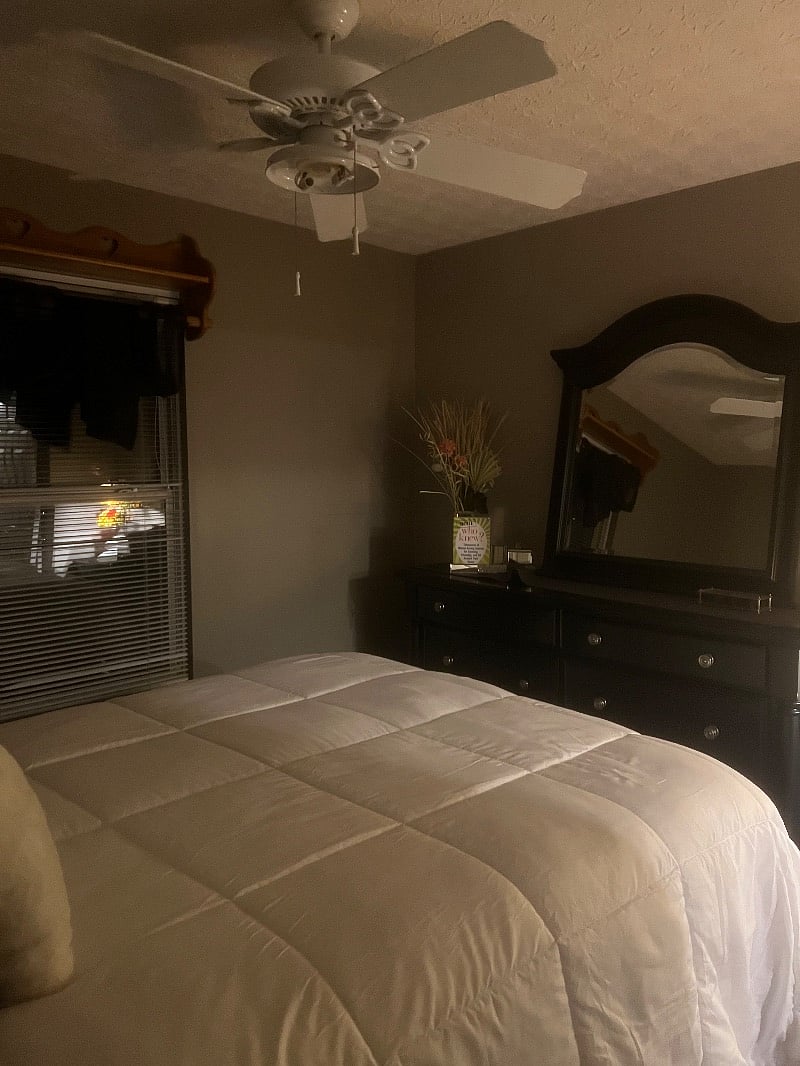 2nd bedroom upstairs