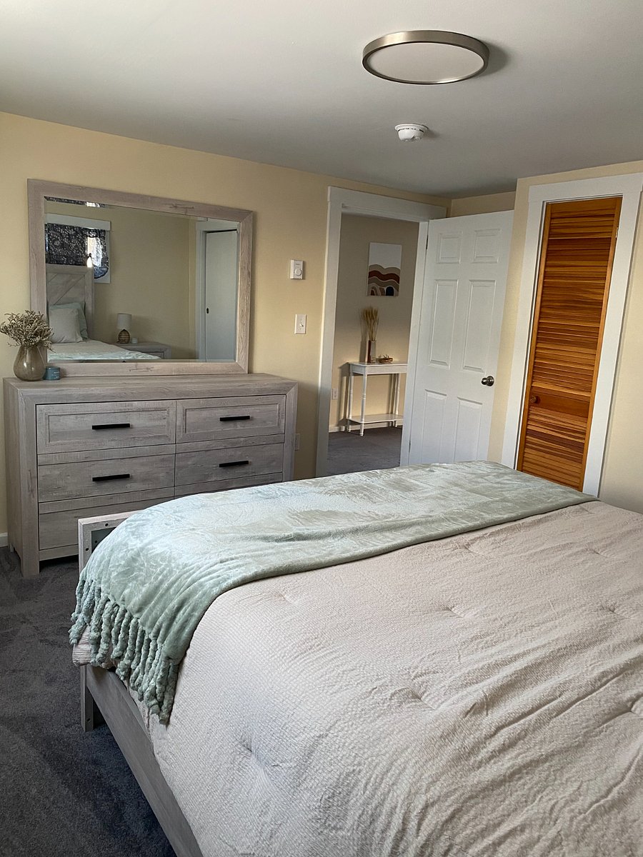 Furnished Finder property 585625_2 photo 10
