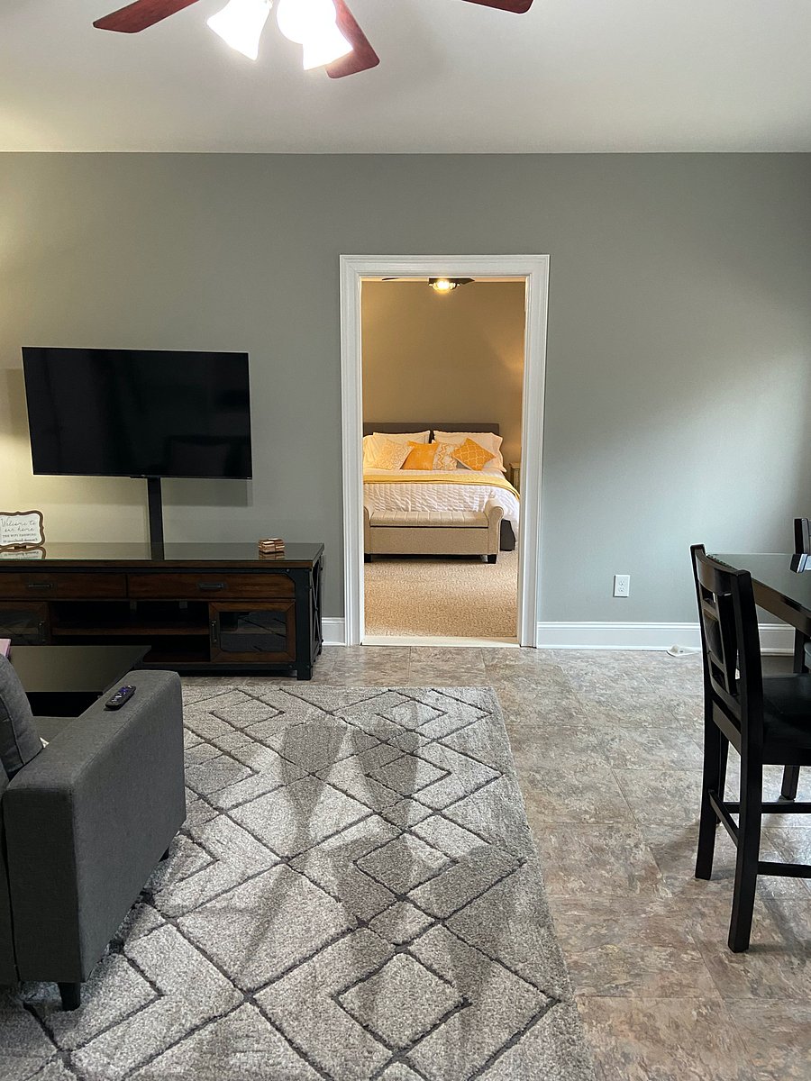 Furnished Finder property 585629_1 photo 15