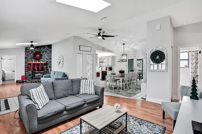 Furnished Finder property 585633_1 photo 7