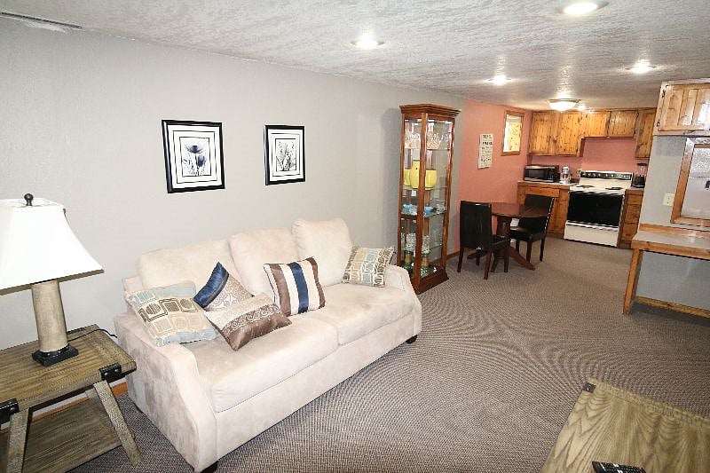Furnished Finder property 585683_1 photo 6