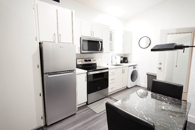 Furnished Finder property 585687_1 photo 5