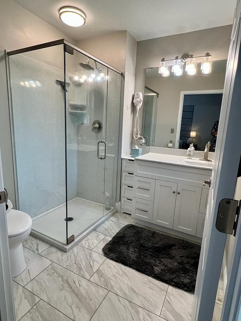 Master bedroom bath
