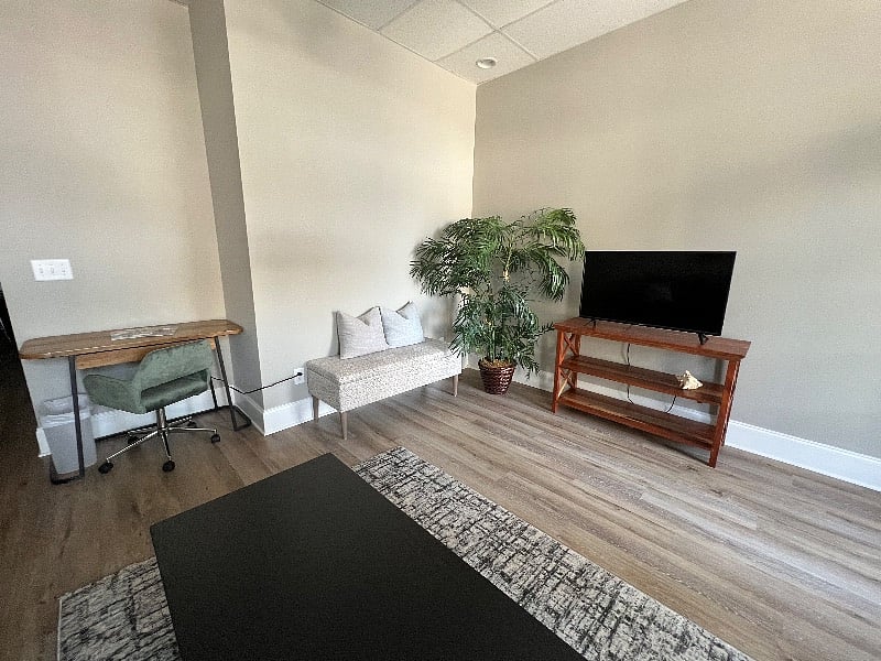 Furnished Finder property 585705_1 photo 4