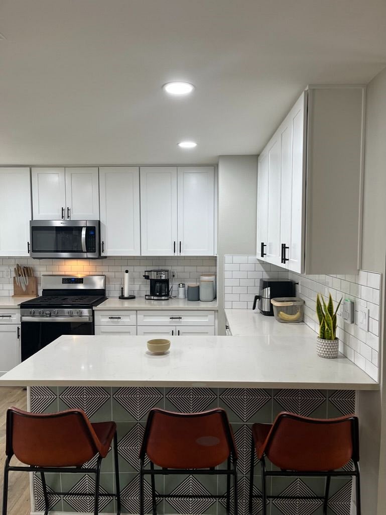 Furnished Finder property 585735_1 photo 9