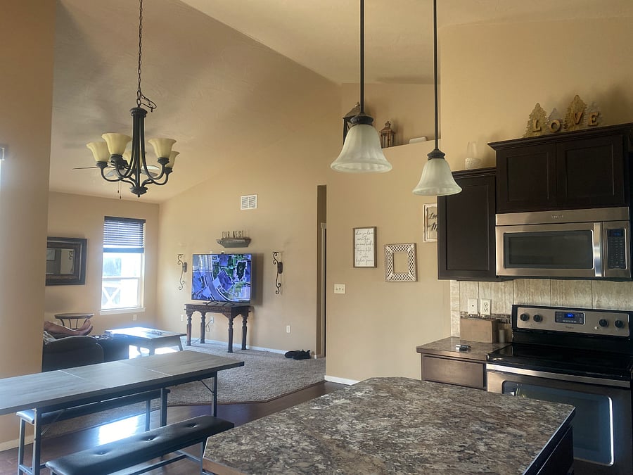Furnished Finder property 585772_1 photo 8