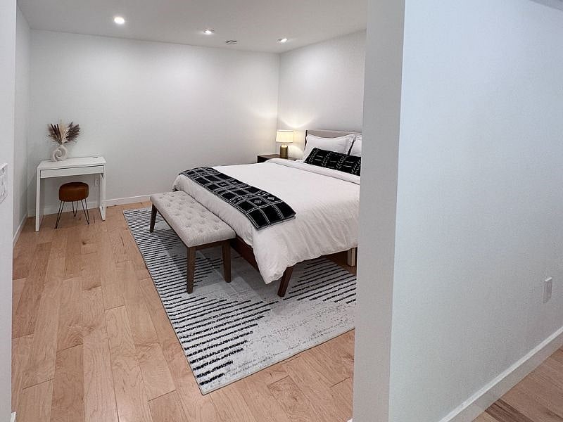 Furnished Finder property 585801_1 photo 7