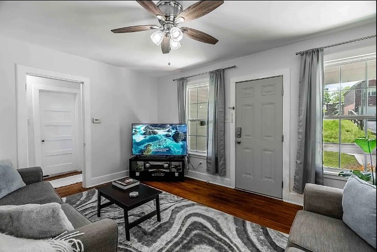 Furnished Finder property 585804_1 photo 3