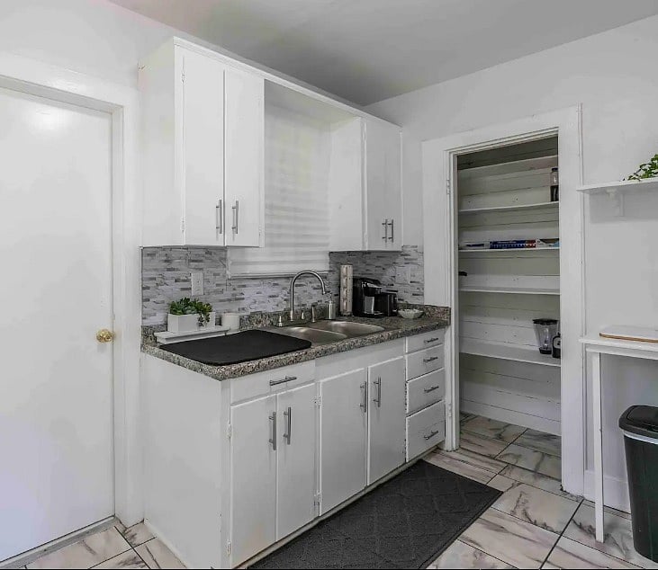 Furnished Finder property 585804_1 photo 7