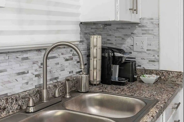 Furnished Finder property 585804_1 photo 9