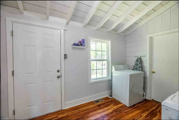 Furnished Finder property 585804_1 photo 17