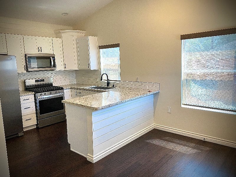 Furnished Finder property 585810_1 photo 8