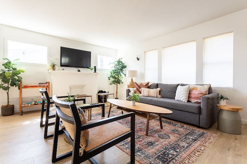 Furnished Finder property 585852_1 photo 7