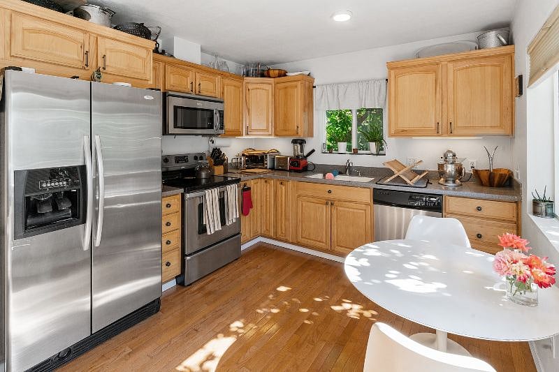 Furnished Finder property 585866_1 photo 6