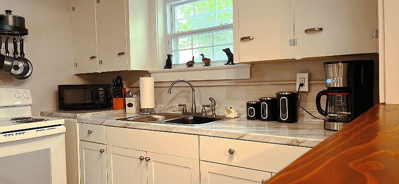 Furnished Finder property 585870_1 photo 6
