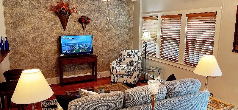 Furnished Finder property 585870_1 photo 3