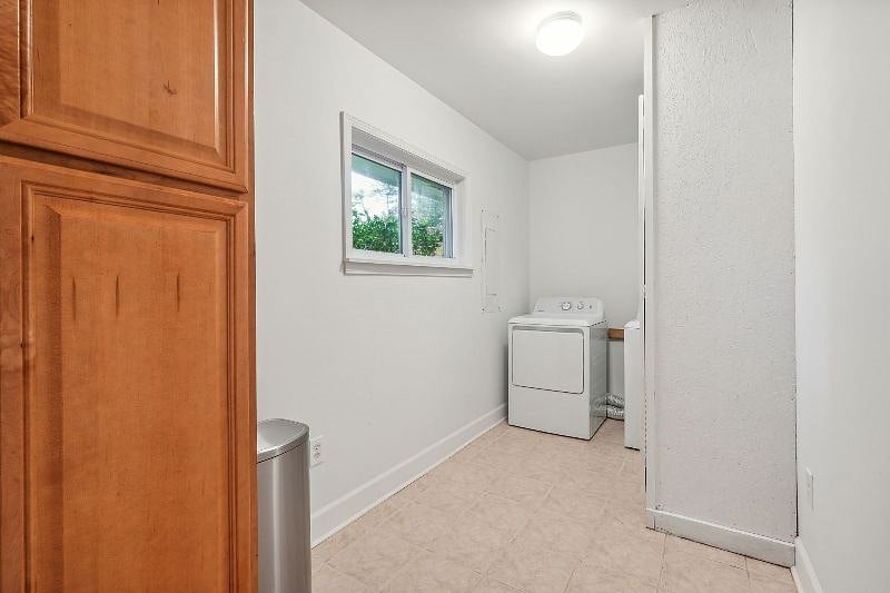 Furnished Finder property 585874_1 photo 15
