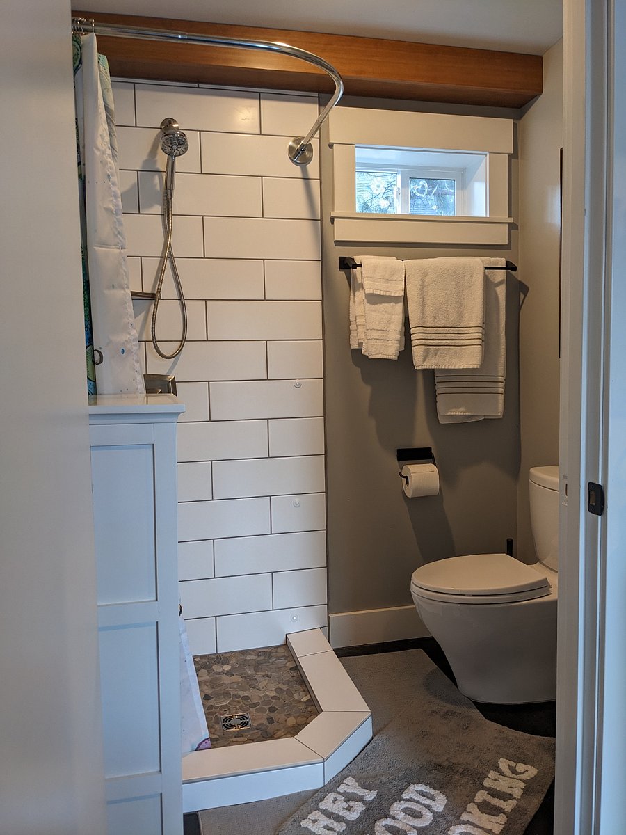 Furnished Finder property 585894_1 photo 9