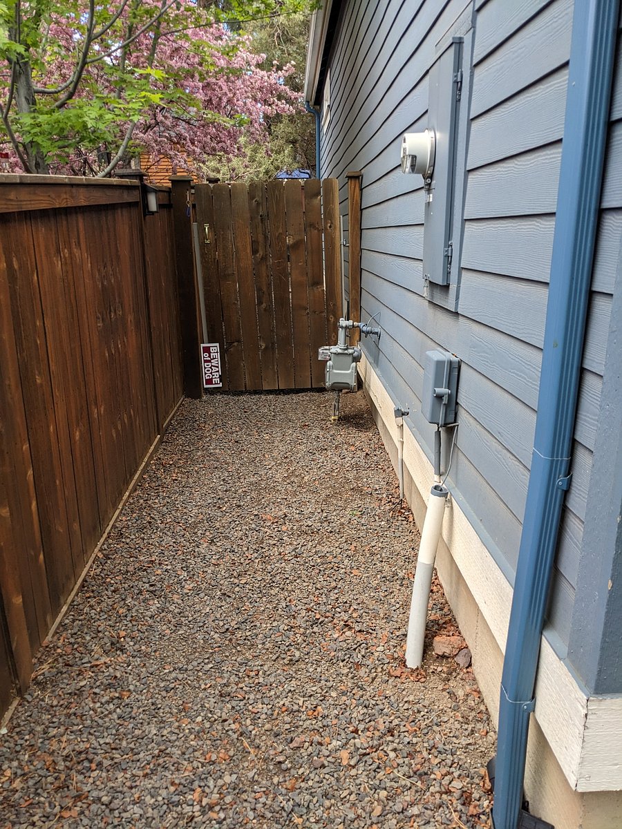 Side entrance to Studio